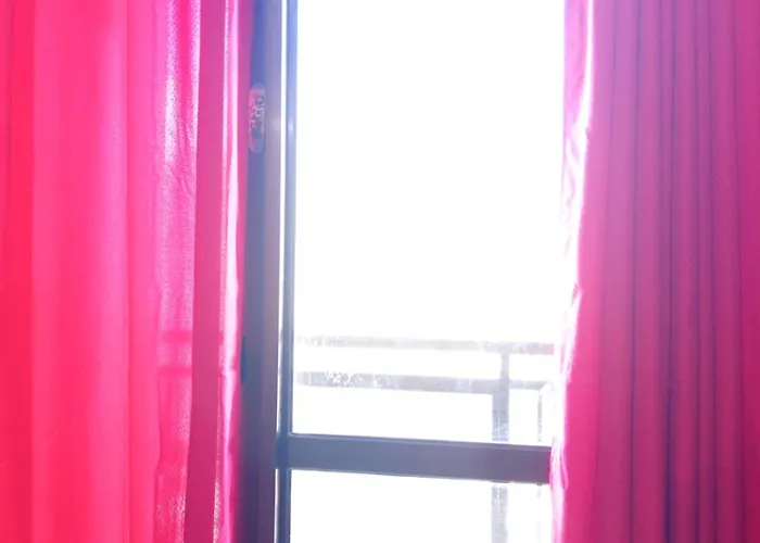 Grand Soho Makati Aparthotel *